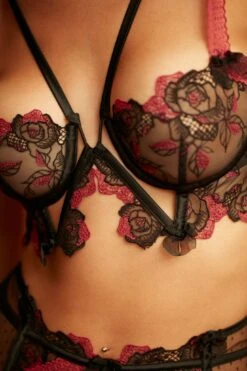 Ivy Underwire Bra -Underwear Specialty Store 05 220831 FLL MAGIC BOGESUND 034 v1