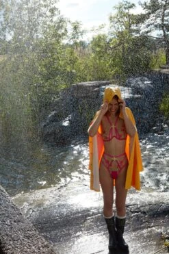 Lucy Monowire Bra -Underwear Specialty Store 08 220614 FLL GULAHUSET 008 v2 1b33fdb7 bae1 4d5f 9d77 3d32db2c52dc