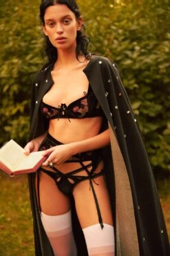 Margot Underwire Bra -Underwear Specialty Store 12 220831 FLL MAGIC BOGESUND 075 v1 26174edf c240 4e05 9885 e51333a88f9d