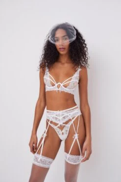 Lace Heart Embroidery Bra 11 Lace Heart Embroidery Bra -Underwear Specialty Store 220208 BC FLL 28PDP LOOK 17 0001