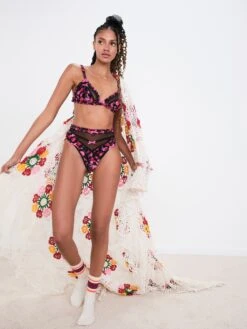 Lola Triangle Bra -Underwear Specialty Store 220816 BC FLLxVS LOOK 49 0003