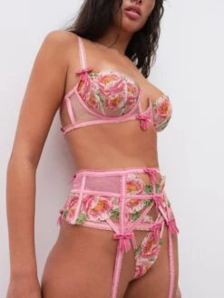 Needle Point Roses Thong Panty -Underwear Specialty Store 221031 BC FLLxVS LOOK 34 0036 78c49494 d375 4696 85d7 8752250c453e