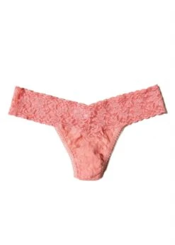 HANKY PANKY Signature Lace Low Rise Thong -Underwear Specialty Store 4911p balp a 2