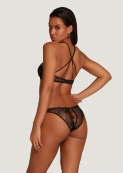 AGENT PROVOCATEUR Vallentina High Neck Underwired Bra (Black) 8 AGENT PROVOCATEUR Vallentina High Neck Underwired Bra (Black) -Underwear Specialty Store agent provocateur vallentina high neck underwired cross neckbra black lace luxury lingerie C