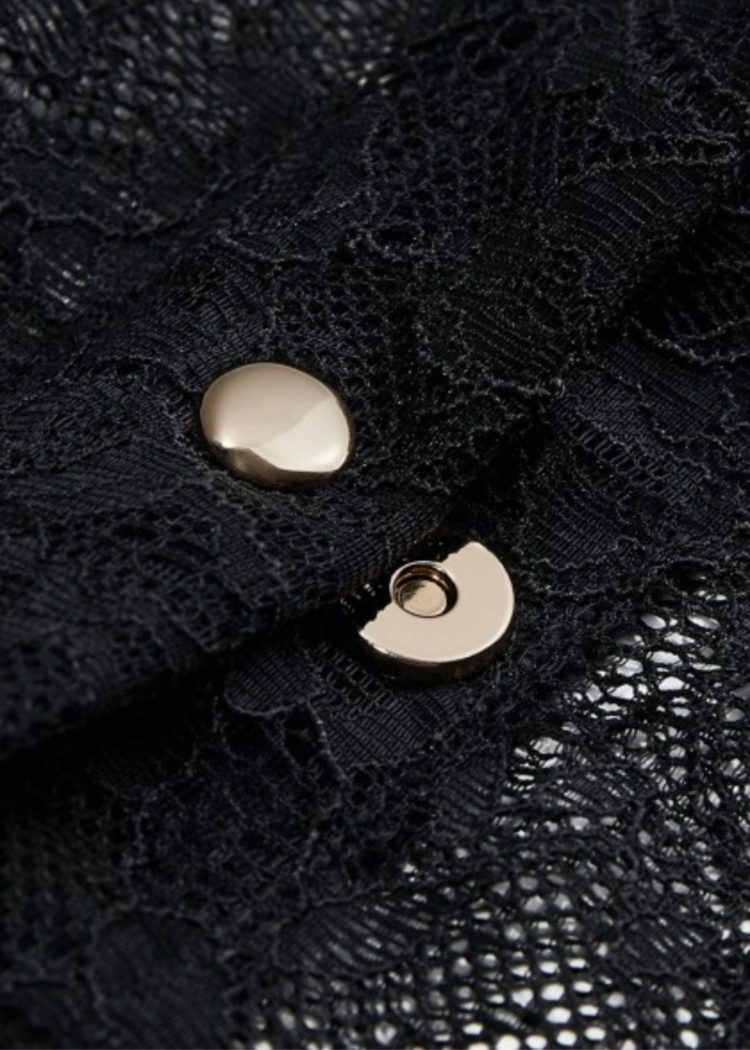 Maison Close Le Petit Secret Magnetic Openable Wire Bra 10 Maison Close Le Petit Secret Magnetic Openable Wire Bra - Image 8